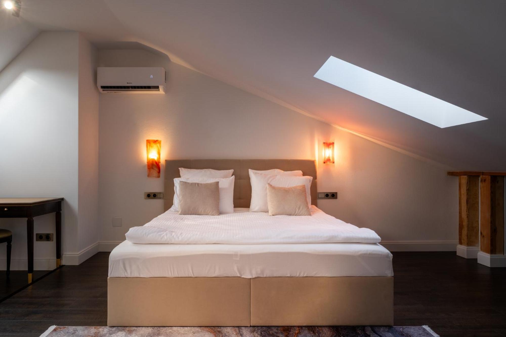 Turgaus Self Check-In Old Town Aparthotel Klaipeda Bagian luar foto