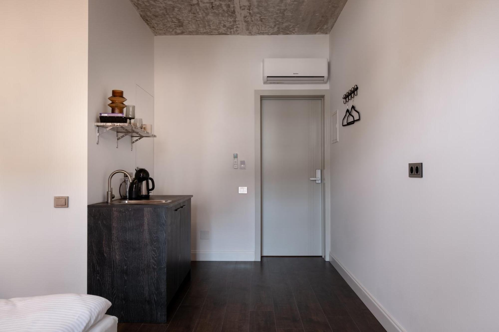 Turgaus Self Check-In Old Town Aparthotel Klaipeda Bagian luar foto