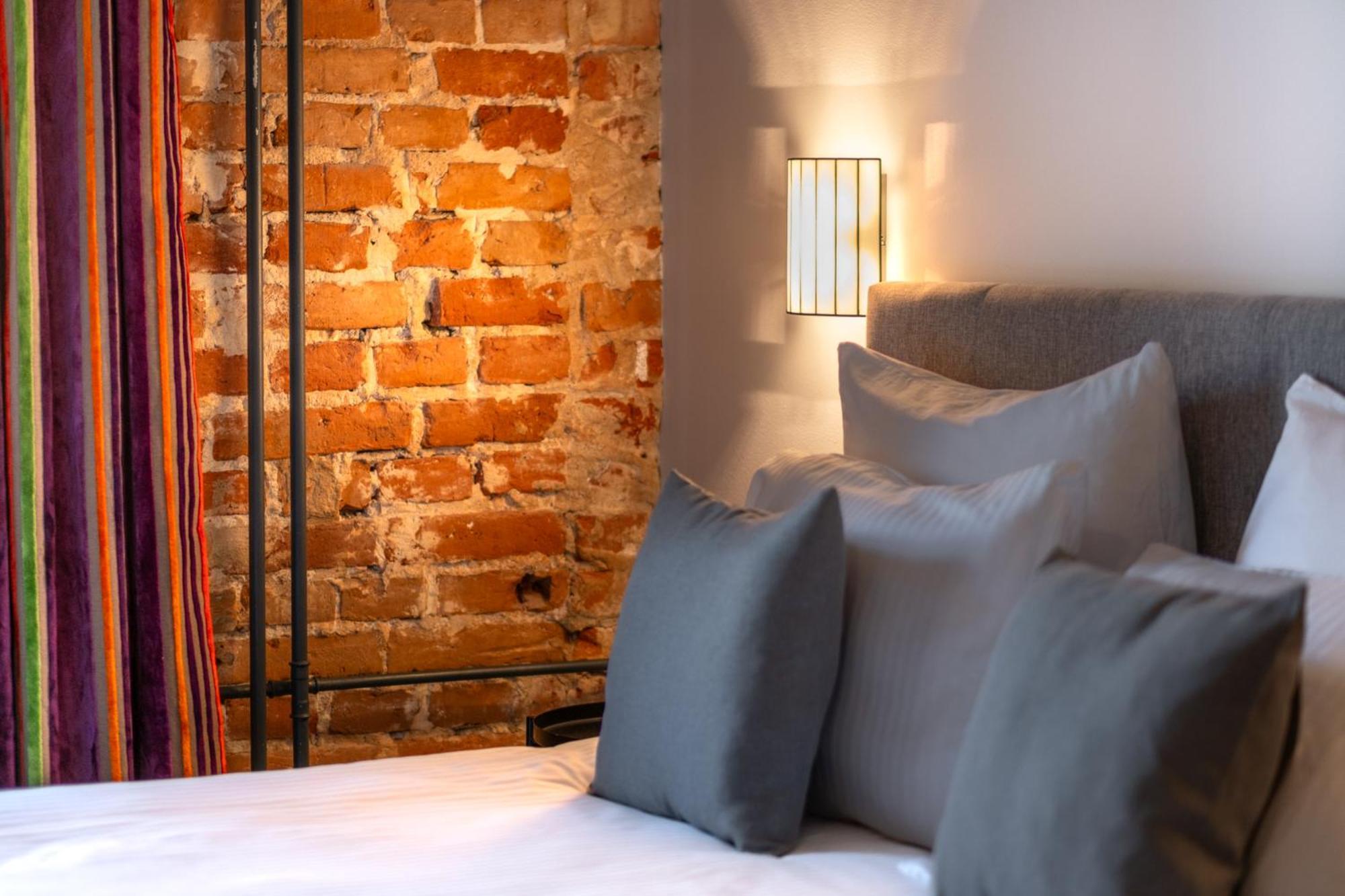Turgaus Self Check-In Old Town Aparthotel Klaipeda Bagian luar foto