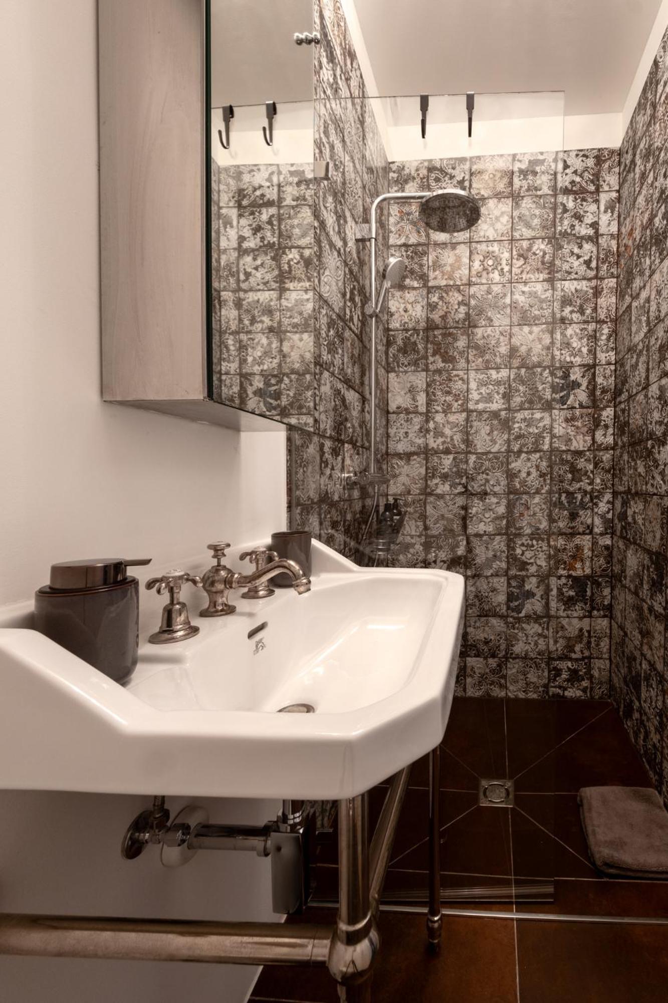 Turgaus Self Check-In Old Town Aparthotel Klaipeda Bagian luar foto